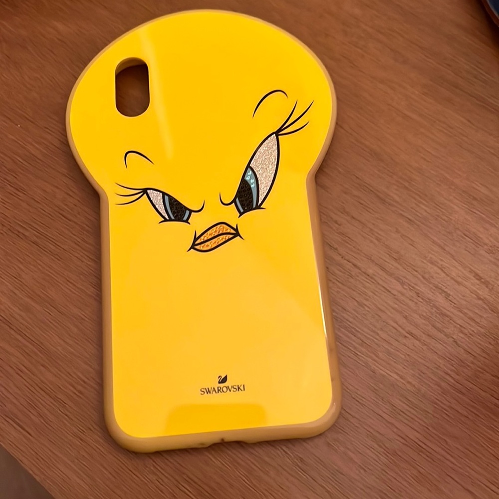 Swarovski tweety bird case. XR CASE